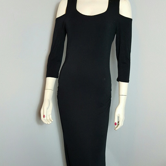 VENUS Dresses & Skirts - ❤️Long maxi dress